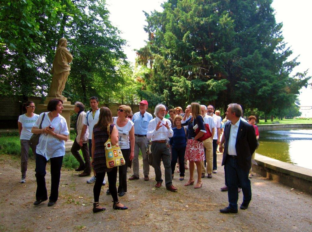 A PALAZZO ARESE BORROMEO CONFERENZA DI 'VIVERE' SULLE STATUE DEL GIARDINO IN OCCASIONE DEL LORO RESTAURO