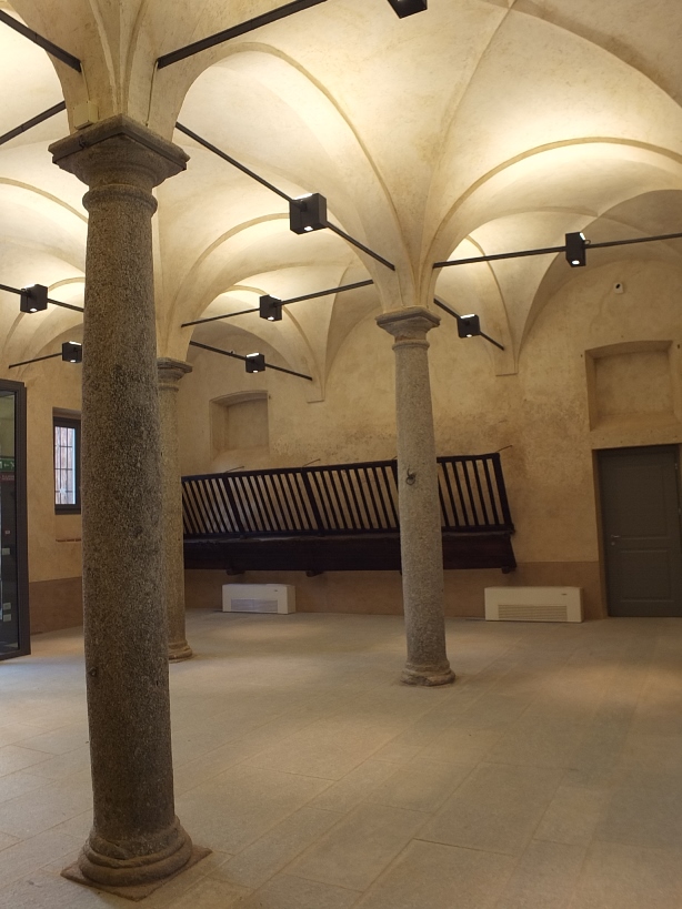 Maggio 2016: visita guidata al quartiere di servizio dell'ala sud di palazzo Arese Borromeo: scuderia, rimesse, rustici e torre